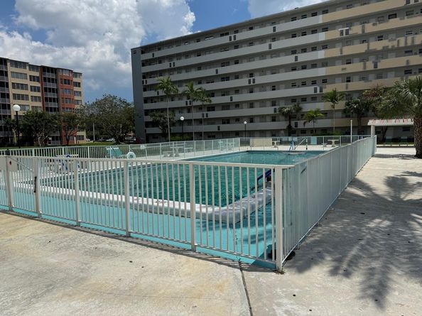 1770 NE 191st St 1121, Miami FL 33179