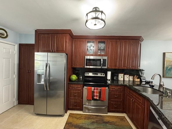 1770 NE 191st St 1121, Miami FL 33179