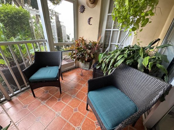 1770 NE 191st St 1121, Miami FL 33179