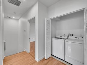453 NE 1st St, Pompano Beach FL 33060