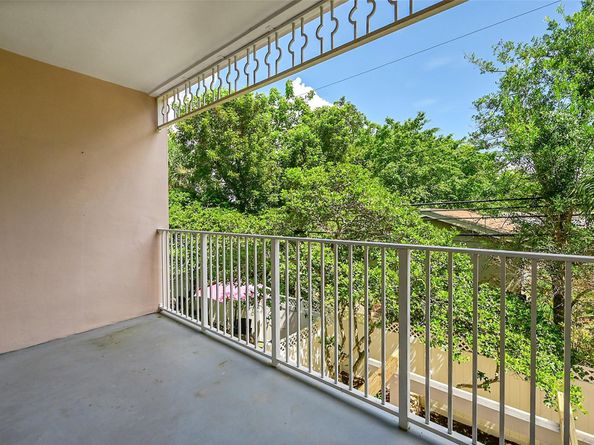 453 NE 1st St, Pompano Beach FL 33060
