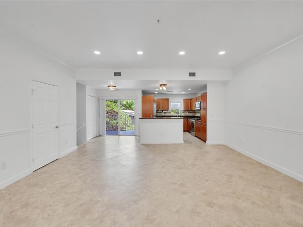 453 NE 1st St, Pompano Beach FL 33060