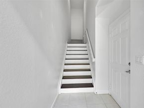 453 NE 1st St, Pompano Beach FL 33060