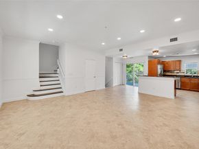 453 NE 1st St, Pompano Beach FL 33060