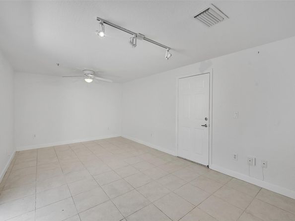 453 NE 1st St, Pompano Beach FL 33060