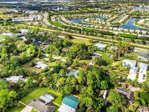9266 Pinion Drive, Lake Worth FL 33467