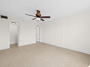 111 Royal Park Dr 1C, Oakland Park FL 33309