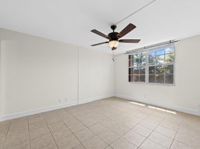 111 Royal Park Dr 1C, Oakland Park FL 33309