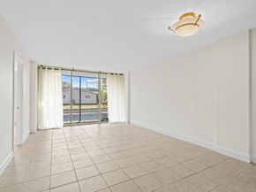 111 Royal Park Dr 1C, Oakland Park FL 33309