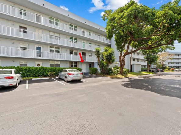 111 Royal Park Dr 1C, Oakland Park FL 33309