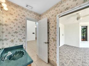 6879 Lake Island Drive, Lake Worth FL 33467