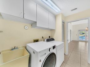 6879 Lake Island Drive, Lake Worth FL 33467