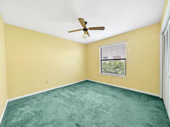 6879 Lake Island Drive, Lake Worth FL 33467