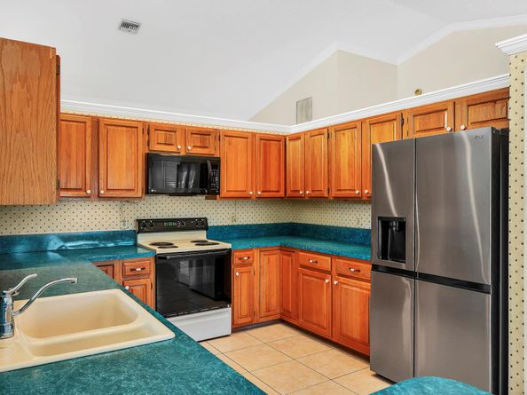 6879 Lake Island Drive, Lake Worth FL 33467