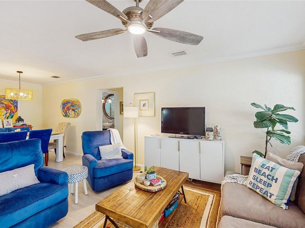 381 SE 6th Ct, Pompano Beach FL 33060