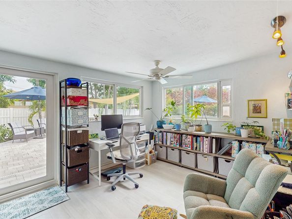 381 SE 6th Ct, Pompano Beach FL 33060