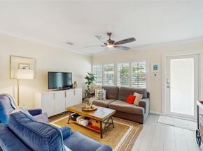 381 SE 6th Ct, Pompano Beach FL 33060