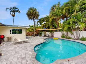 381 SE 6th Ct, Pompano Beach FL 33060