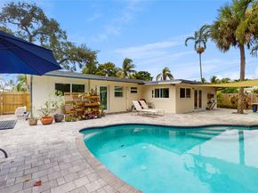 381 SE 6th Ct, Pompano Beach FL 33060
