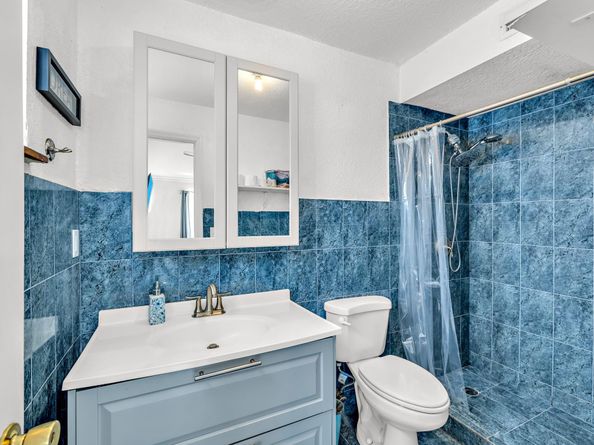 2431 Jamaica Dr, Miramar FL 33023
