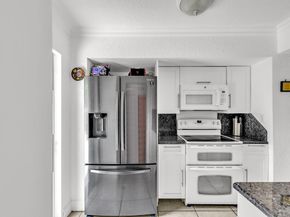 2431 Jamaica Dr, Miramar FL 33023