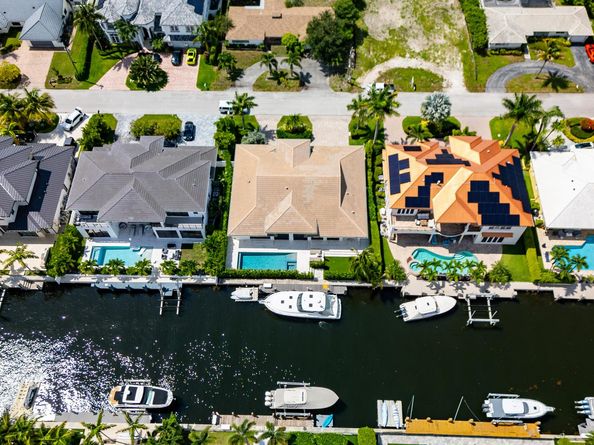 925 Allamanda Drive, Delray Beach FL 33483