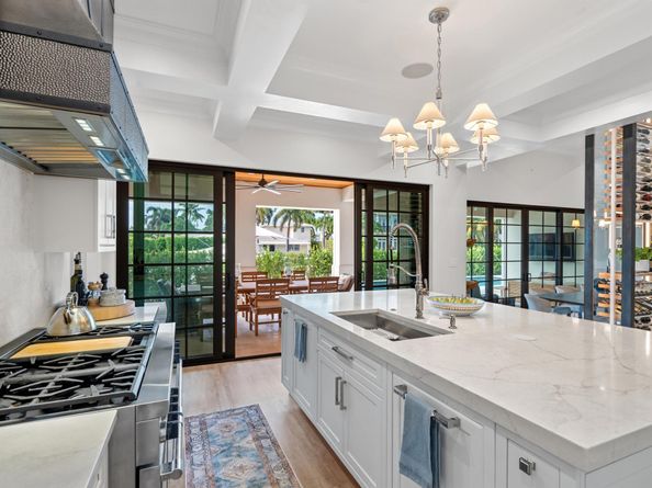 925 Allamanda Drive, Delray Beach FL 33483