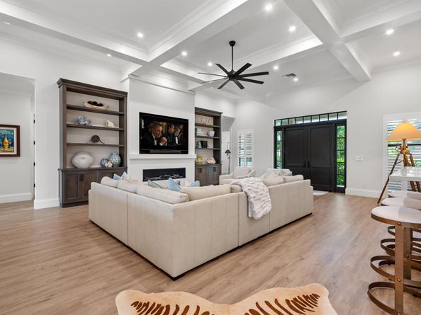 925 Allamanda Drive, Delray Beach FL 33483