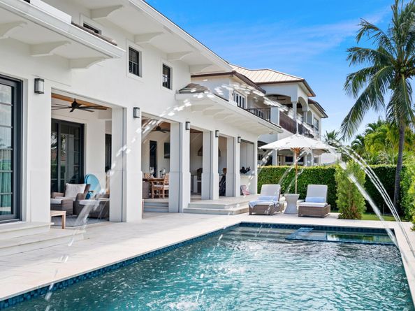 925 Allamanda Drive, Delray Beach FL 33483