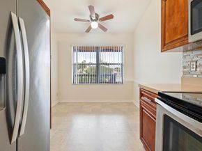 4698 Lucerne Lakes Boulevard E 202, Lake Worth FL 33467