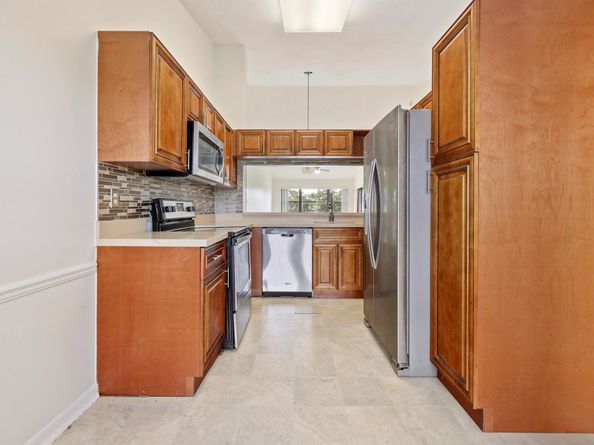 4698 Lucerne Lakes Boulevard E 202, Lake Worth FL 33467