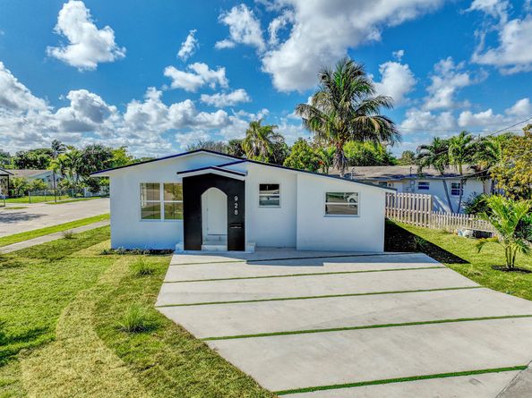 928 Market Street, West Palm Beach FL 33401