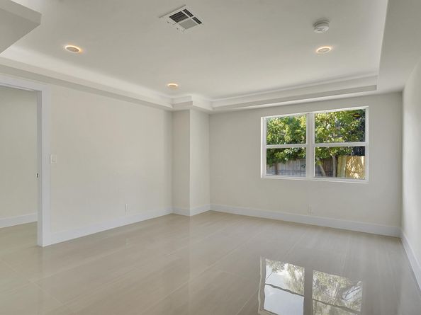 928 Market Street, West Palm Beach FL 33401
