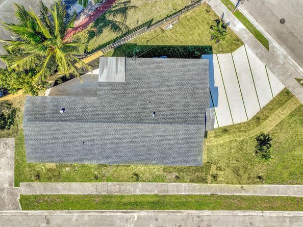 928 Market Street, West Palm Beach FL 33401