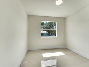 928 Market Street, West Palm Beach FL 33401