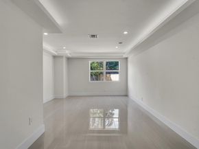 928 Market Street, West Palm Beach FL 33401