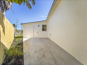 928 Market Street, West Palm Beach FL 33401