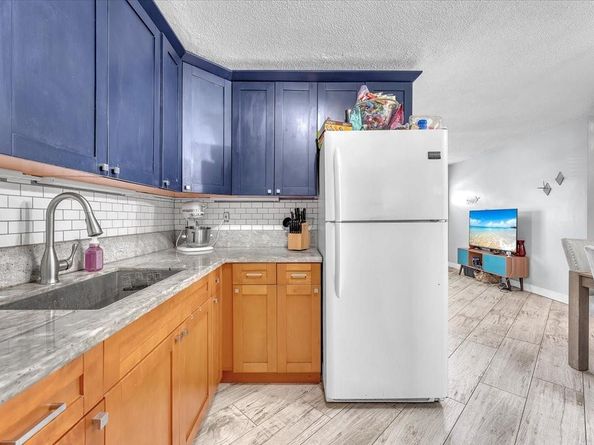 6621 SW 19th St, Pompano Beach FL 33068