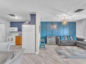6621 SW 19th St, Pompano Beach FL 33068
