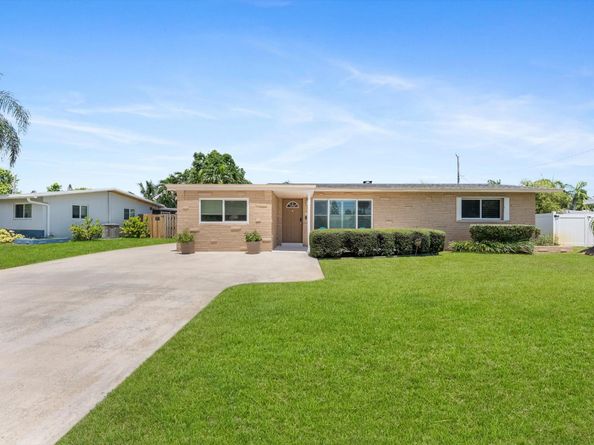 6251 NW 15th St, Margate FL 33063