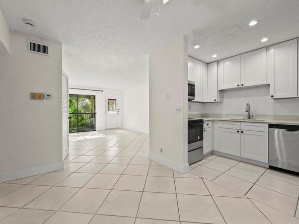 11392 Royal Palm Boulevard 11392, Coral Springs FL 33065