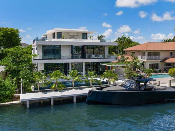 1721 SE 11th St, Fort Lauderdale FL 33316