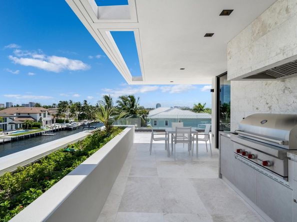 1721 SE 11th St, Fort Lauderdale FL 33316