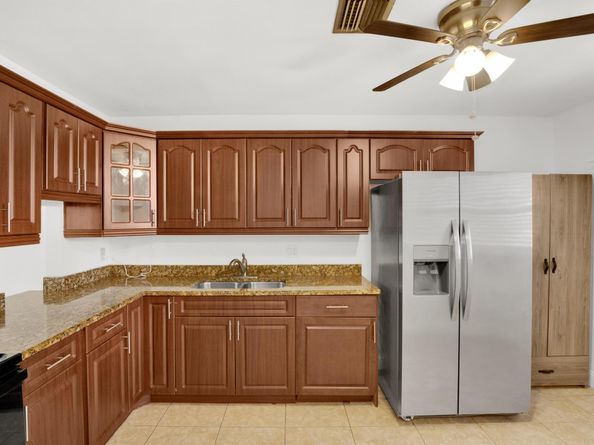 2638 Gately Drive E 16, West Palm Beach FL 33415