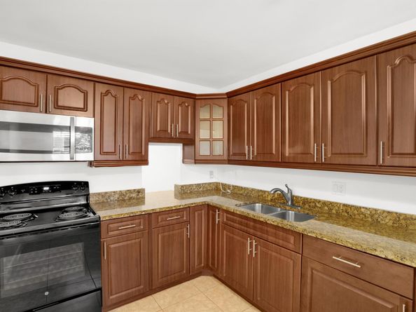 2638 Gately Drive E 16, West Palm Beach FL 33415