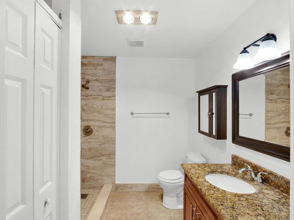 2638 Gately Drive E 16, West Palm Beach FL 33415