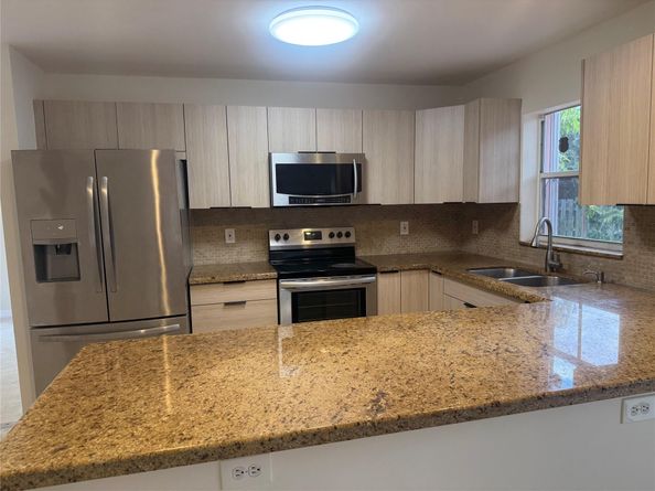 4273 SW 84 Terrace, Davie FL 33326