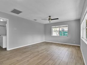 28 SE 8th Ave, Deerfield Beach FL 33441