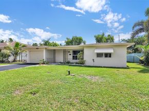 28 SE 8th Ave, Deerfield Beach FL 33441