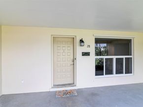 28 SE 8th Ave, Deerfield Beach FL 33441